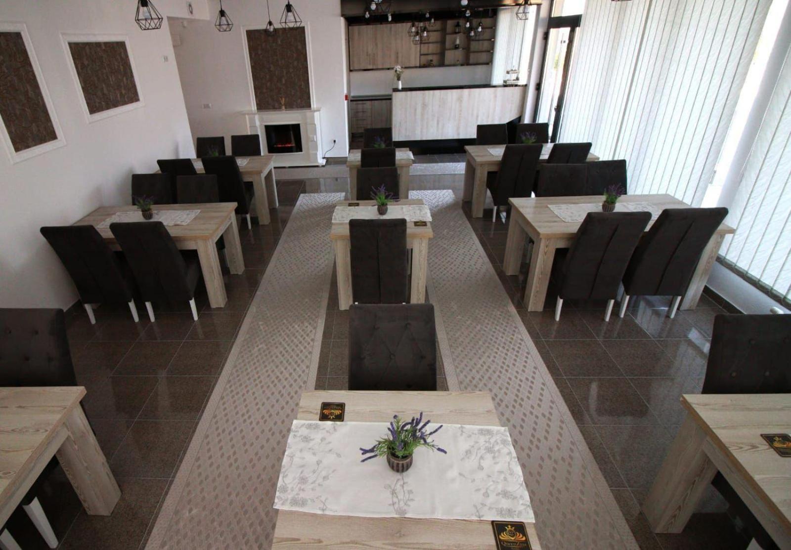Aparthotel "Queen Zina" วลาซิส ภายนอก รูปภาพ